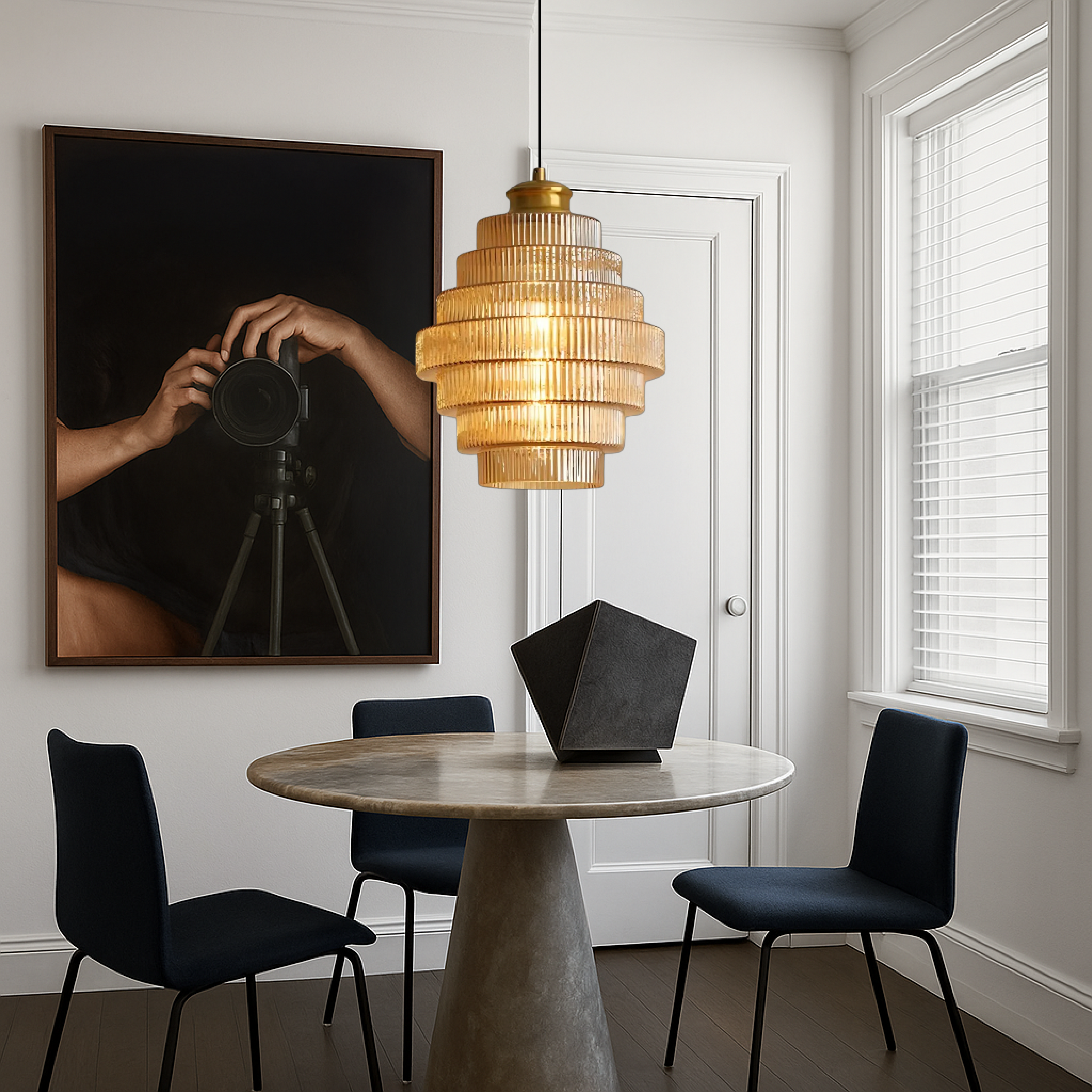 Lotre Glass Pendant Light